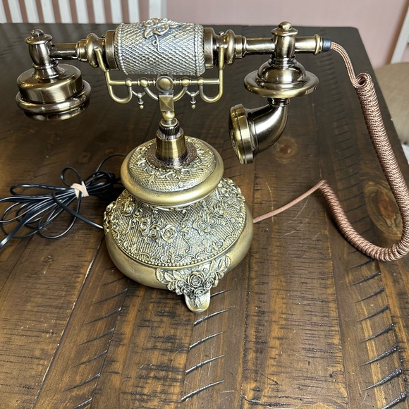 Vintage Inspired Rotary Phone-Ornate Brass Finish-Decorative Landline Phone - Picture 6 of 6